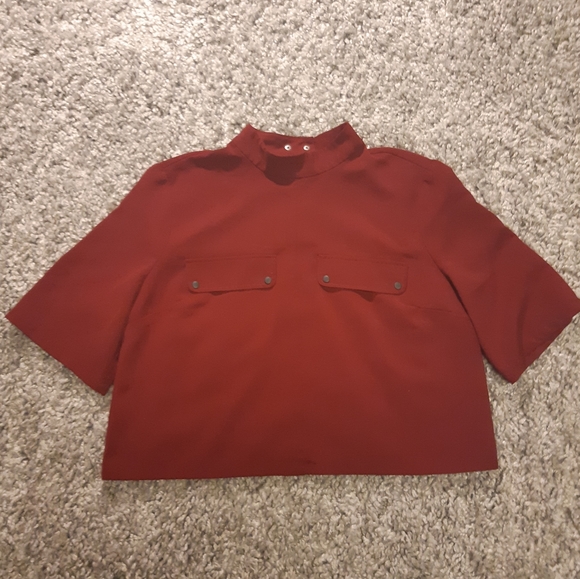Forever 21 wine burgundy cropped faux pocket top size large - Picture 2 of 9
